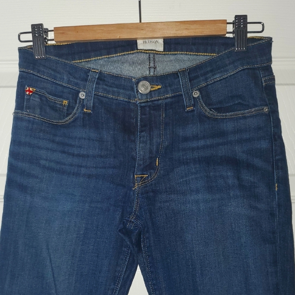 Hudson Jeans Blue Denim. Mid Rise. Size 28.